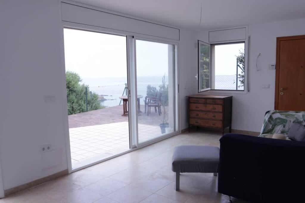 Costa Brava Apartment With Stunning Sea View Llança Kültér fotó